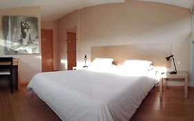 Penthouse - Low Cost